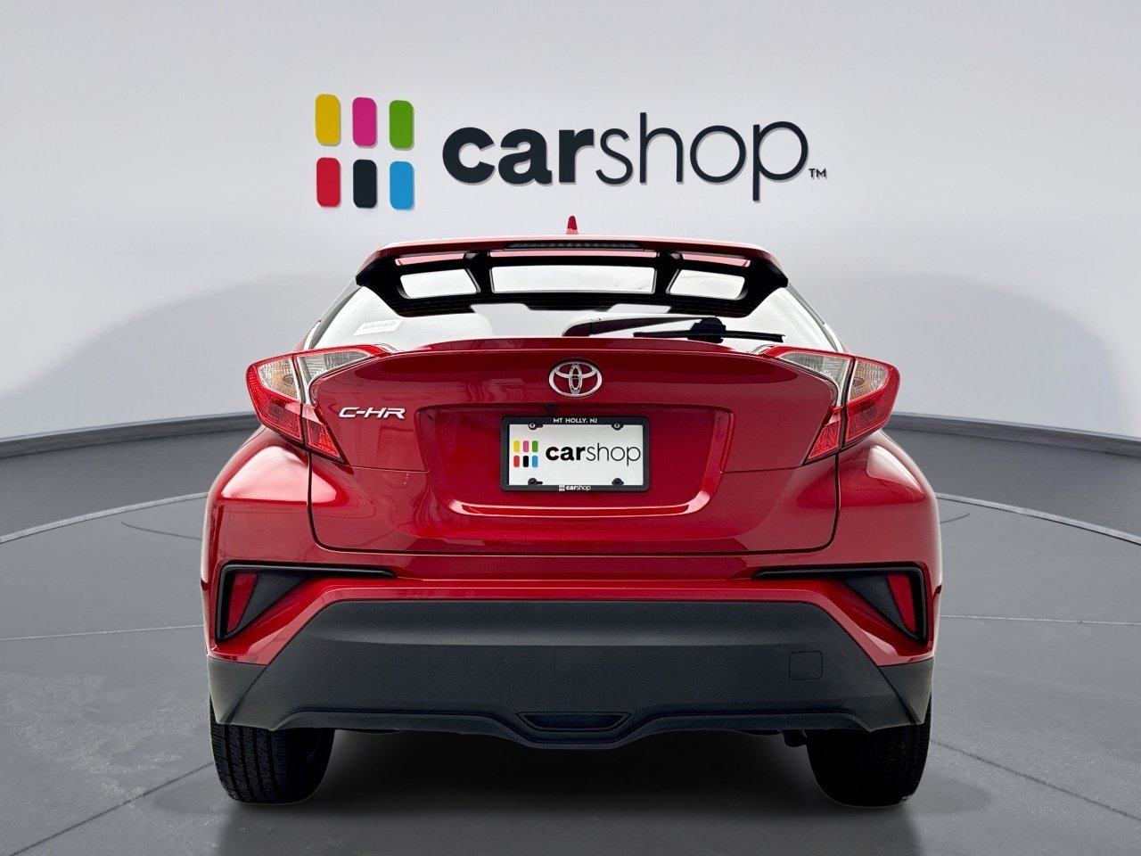 Used 2020 Toyota C-HR LE FWD image 4