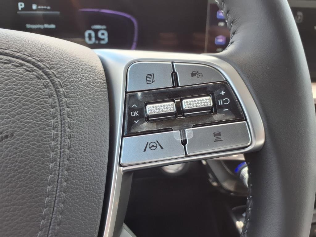 Used 2025 Kia Telluride S image 23