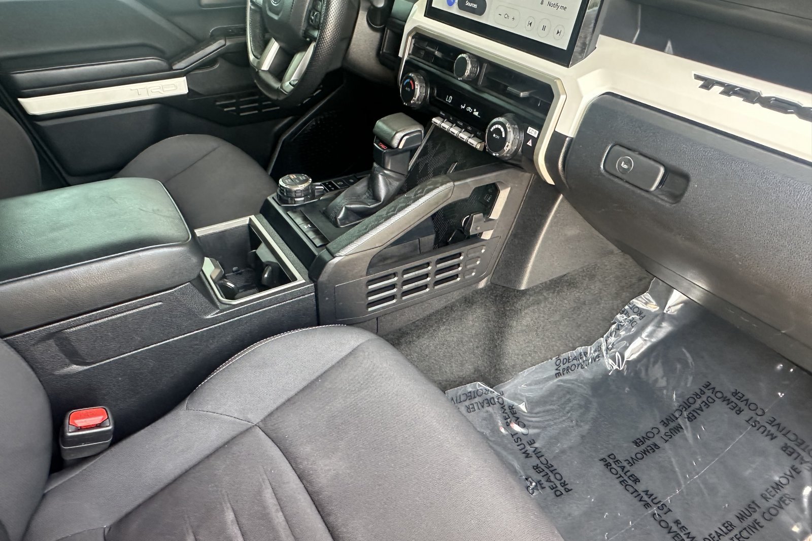 Used 2024 Toyota Tacoma TRD Off-Road AWD/4WD image 18
