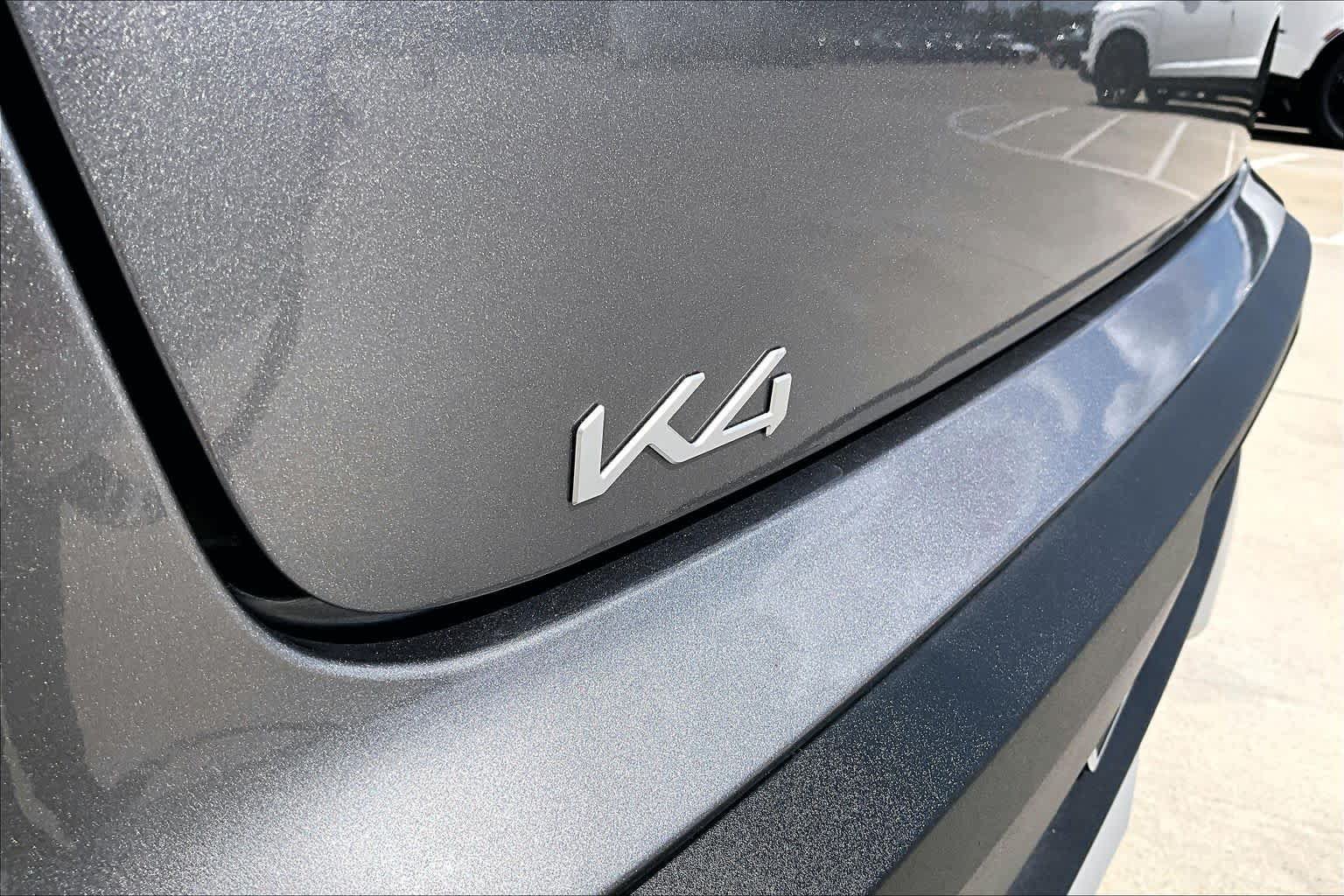 Used 2025 Kia K4 FWD image 31