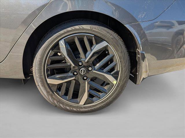 New 2025 Nissan Versa SR image 9