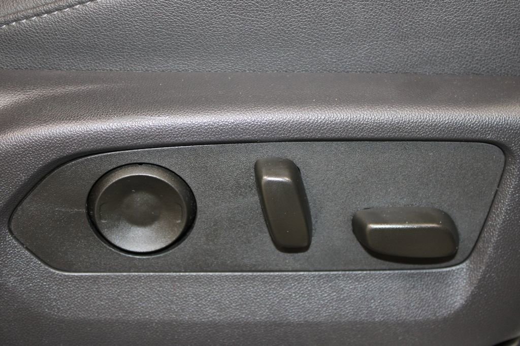 Used 2025 GMC Sierra 1500 SLT image 36