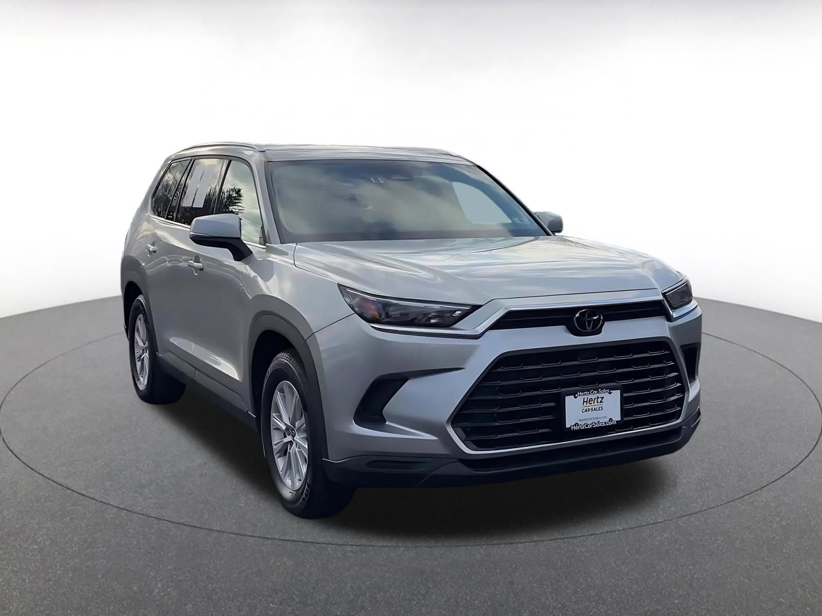 Used 2025 Toyota Grand Highlander FWD image 3