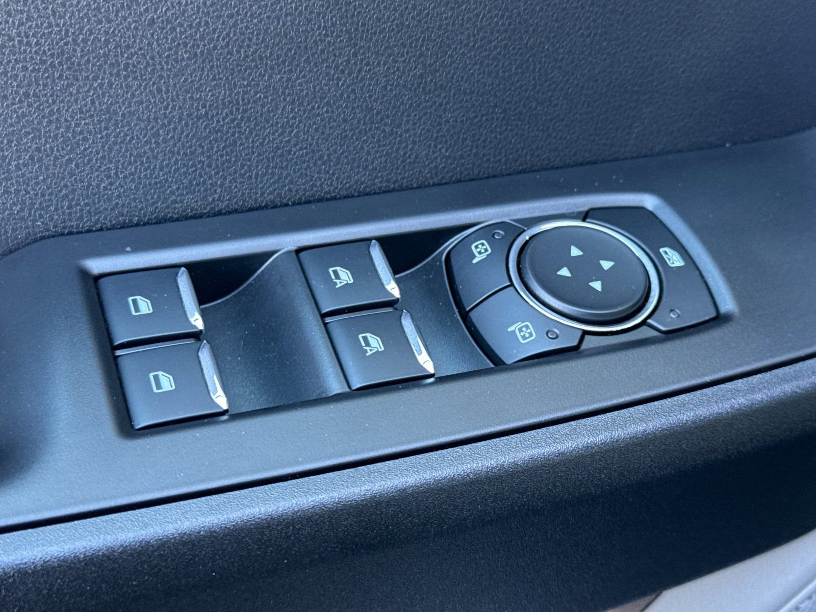 New 2025 Ford F550 4x4 Crew Cab Super Duty image 11