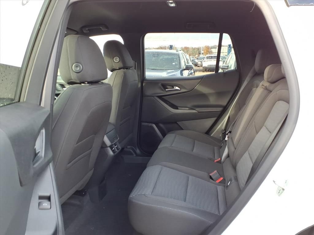 New 2026 Chevrolet Equinox LT w/ Midnight Edition image 10