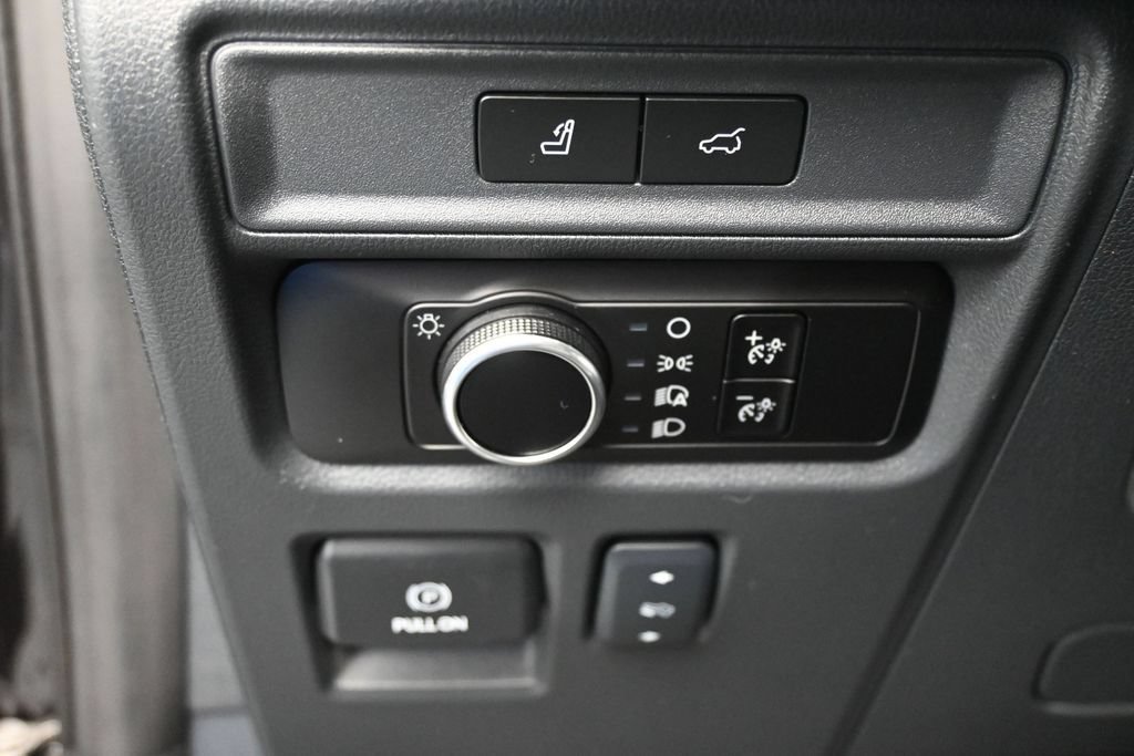 Certified 2024 Ford Expedition XLT AWD/4WD image 11