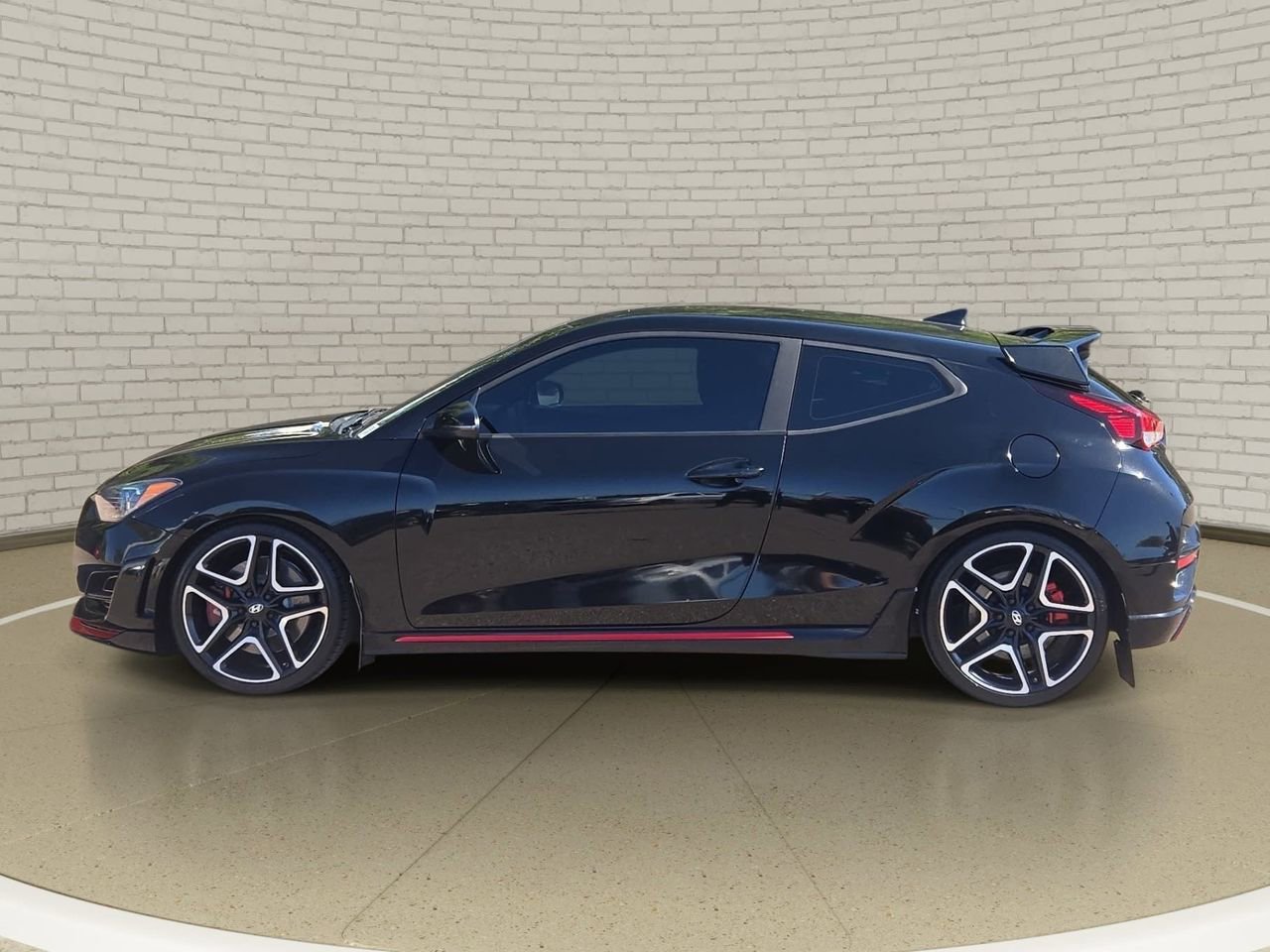 Used 2019 Hyundai Veloster N N w/ Performance Package image 8