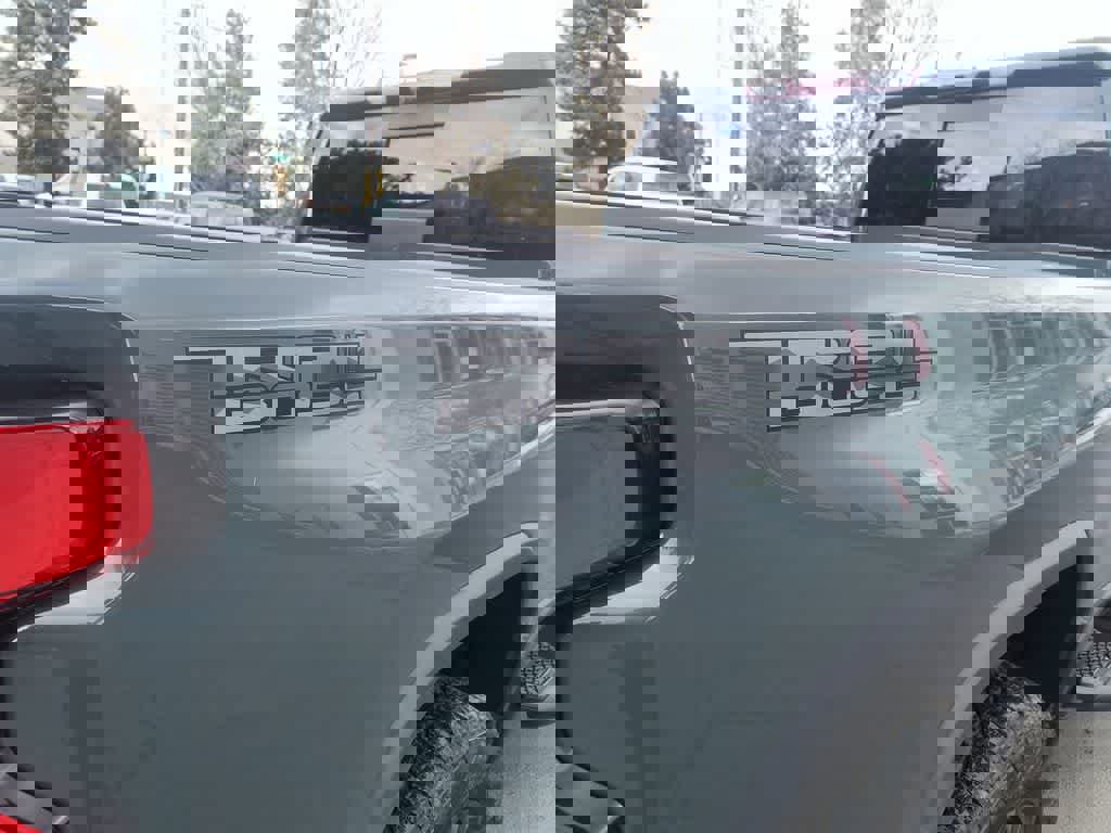 Used 2025 Chevrolet Silverado 3500 LTZ w/ LTZ Plus Package image 26