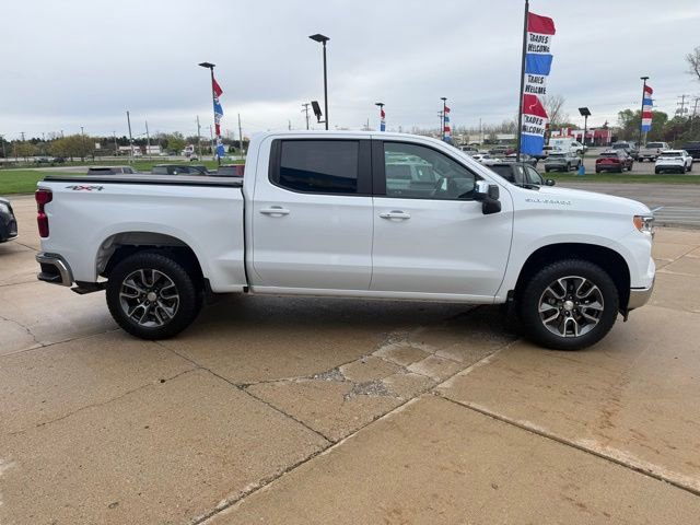 Used 2023 Chevrolet Silverado 1500 LT AWD/4WD image 6