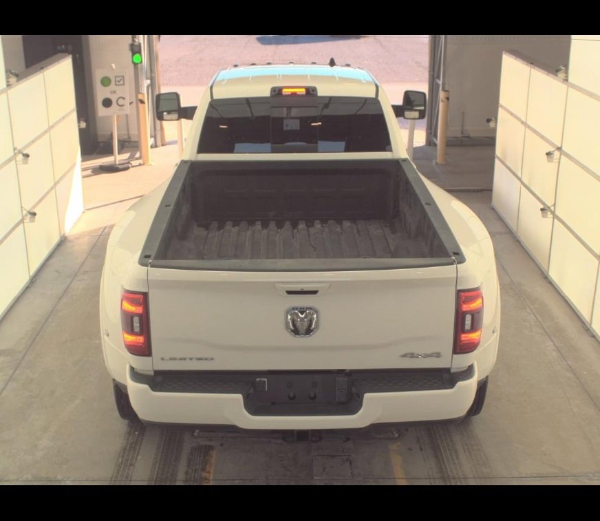 Used 2024 RAM 3500 Limited image 5