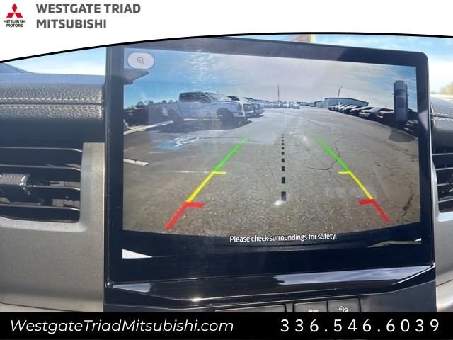 Used 2023 Ford Expedition Max XLT image 24