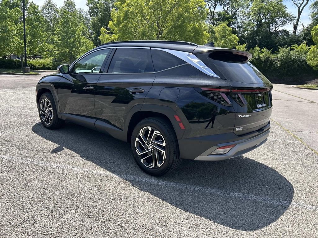 Certified 2025 Hyundai Tucson Limited AWD/4WD image 5