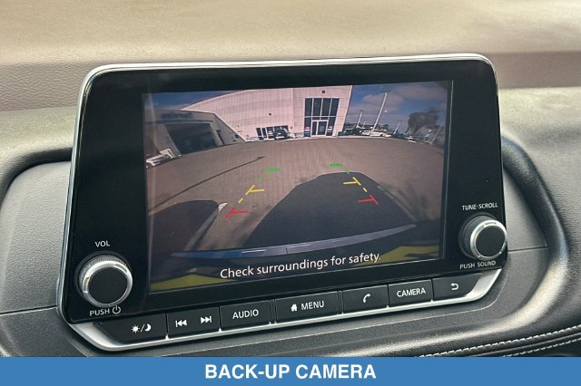 Used 2023 Nissan Rogue SV FWD image 21