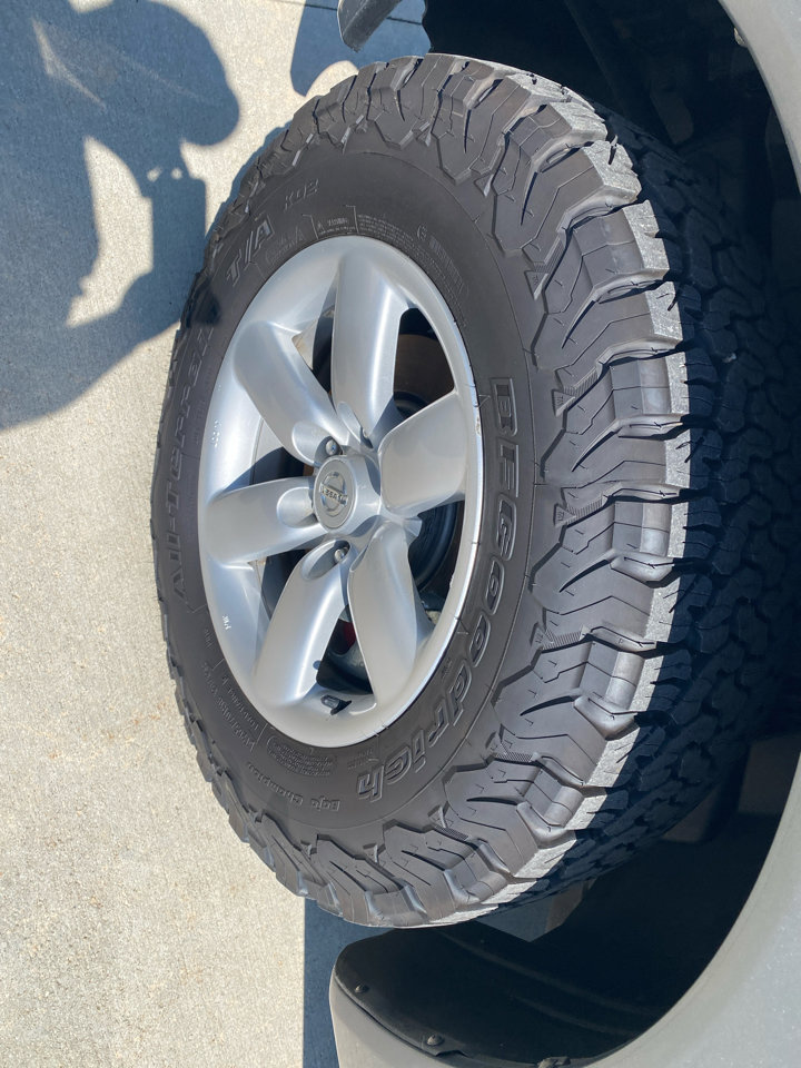 Used 2013 Nissan Titan SV image 11