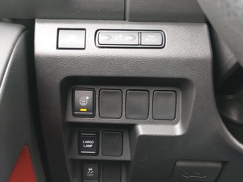 Certified 2025 Nissan Frontier Pro-X RWD image 26
