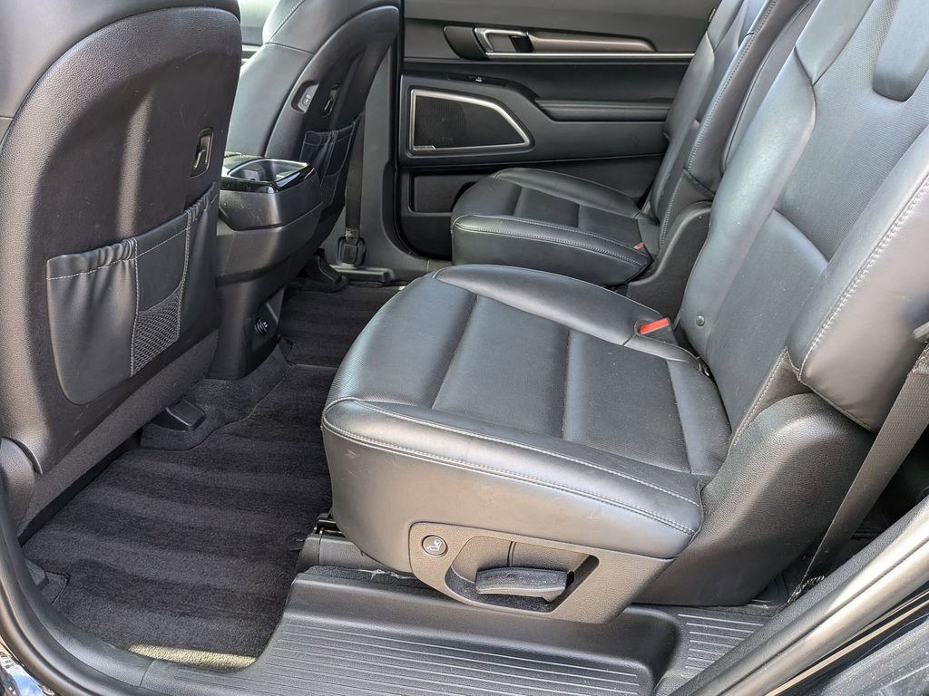 Used 2025 Kia Telluride S FWD image 29