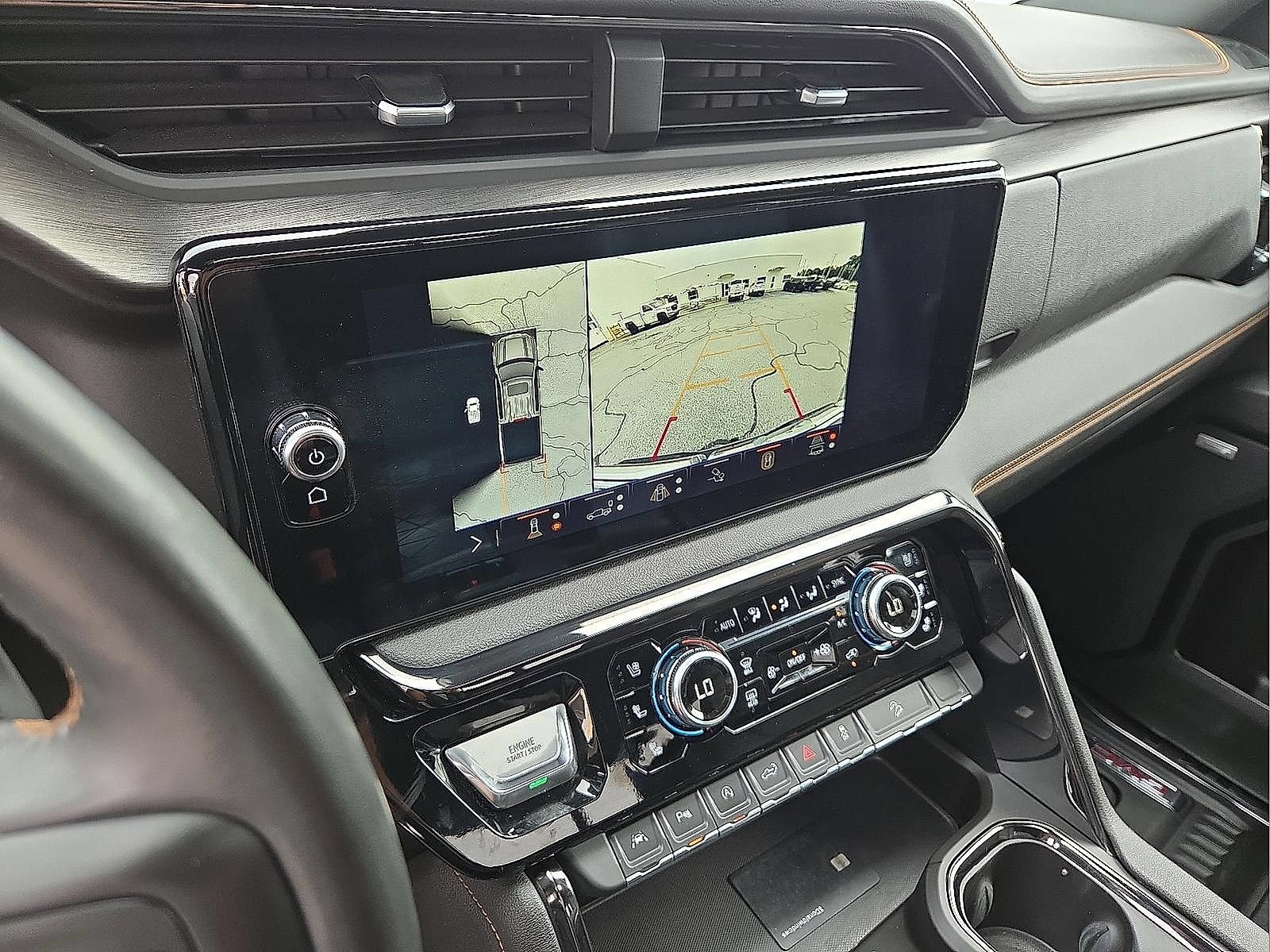 Certified 2024 GMC Sierra 1500 AT4 w/ Technology Package AWD/4WD image 8