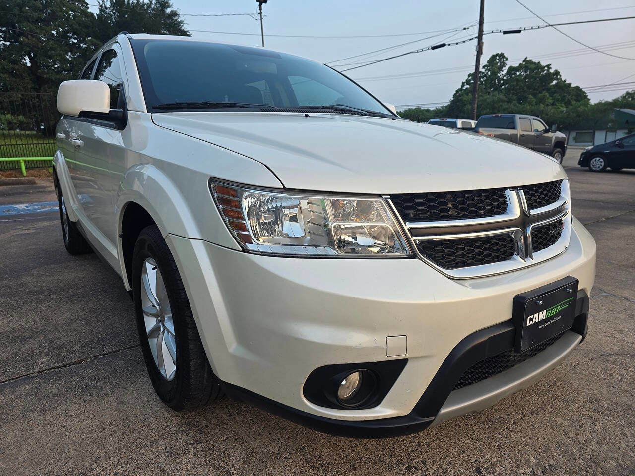 Used 2016 Dodge Journey SXT image 3