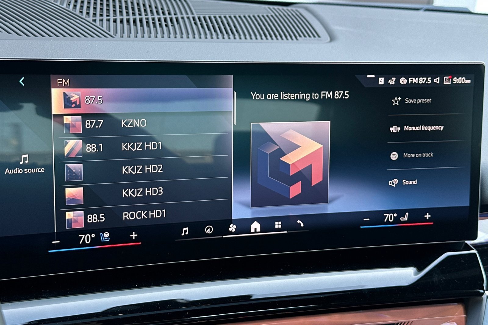 New 2027 BMW i5 eDrive40 w/ Premium Package RWD image 16