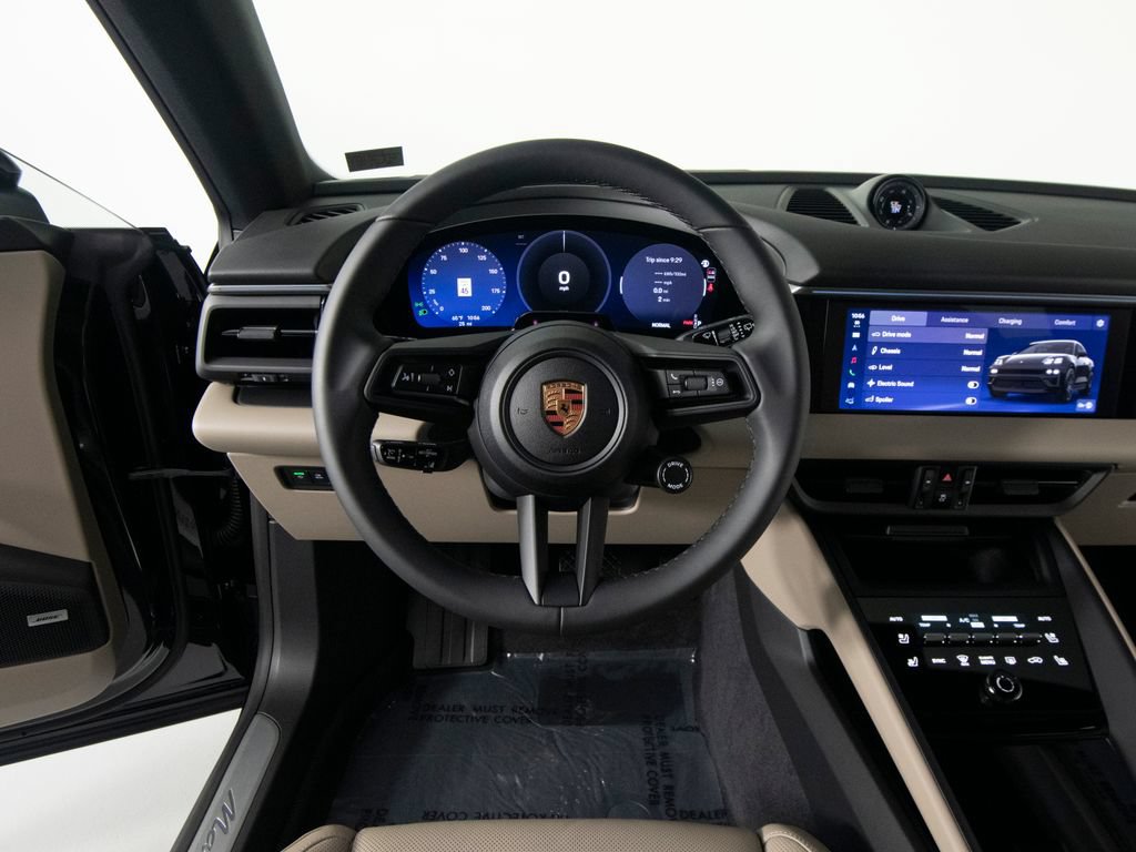 New 2026 Porsche Macan 4 Electric AWD/4WD image 18