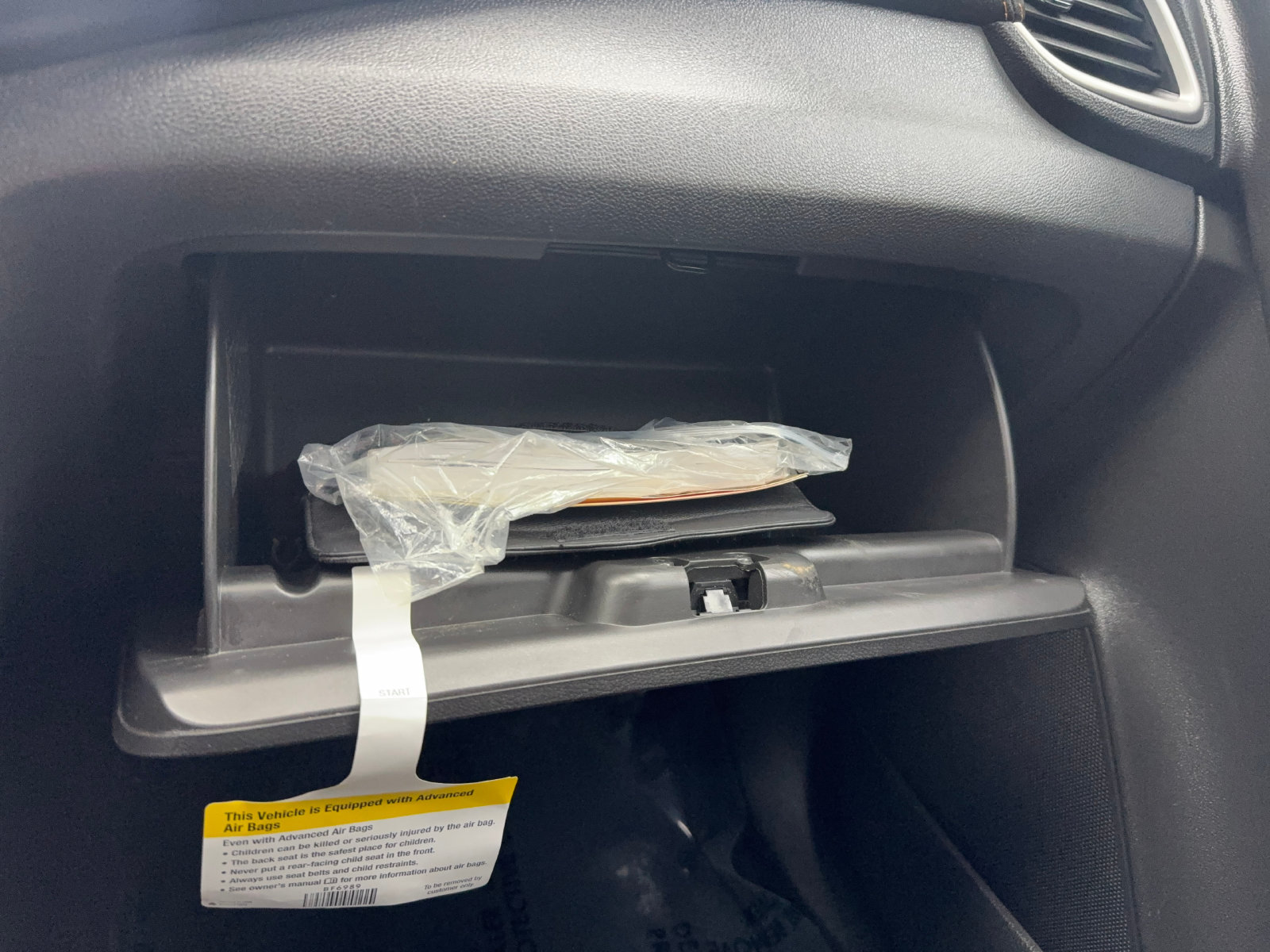 Used 2019 Chevrolet Trax LT w/ LT Convenience Package FWD image 19