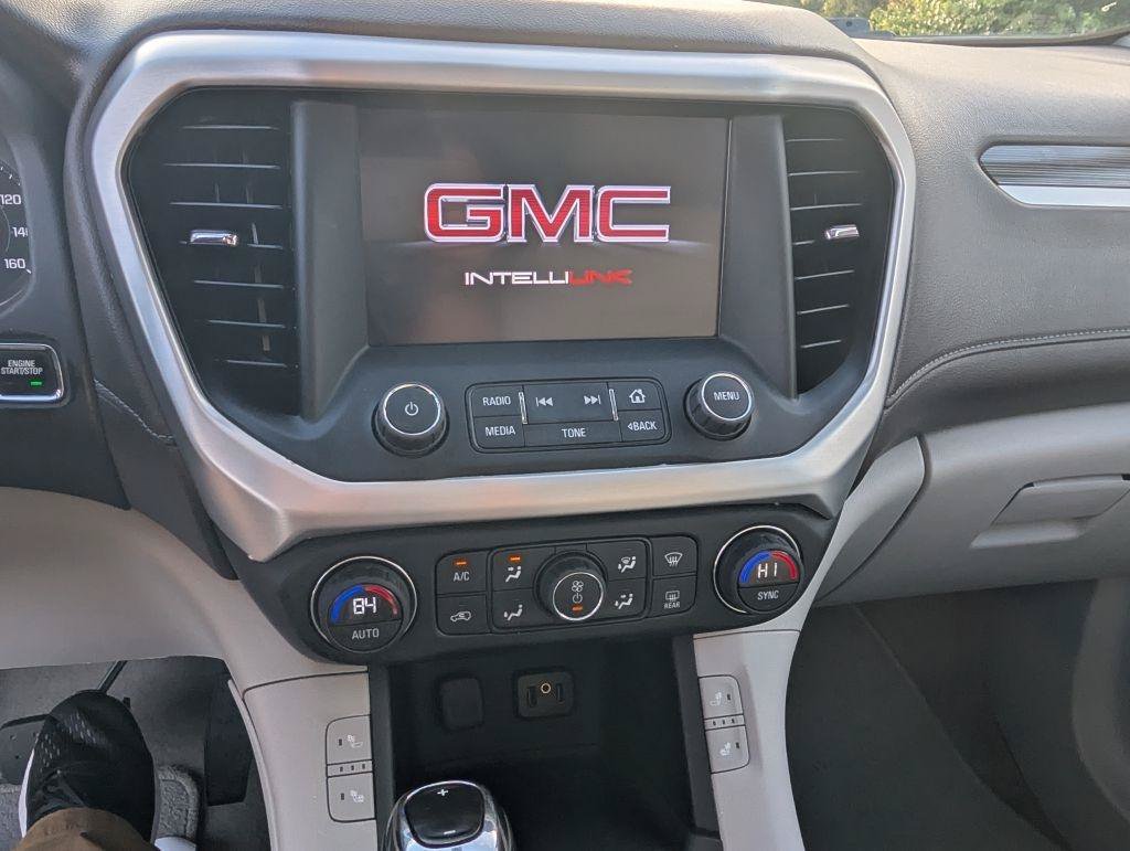 Used 2017 GMC Acadia SLT AWD/4WD image 24