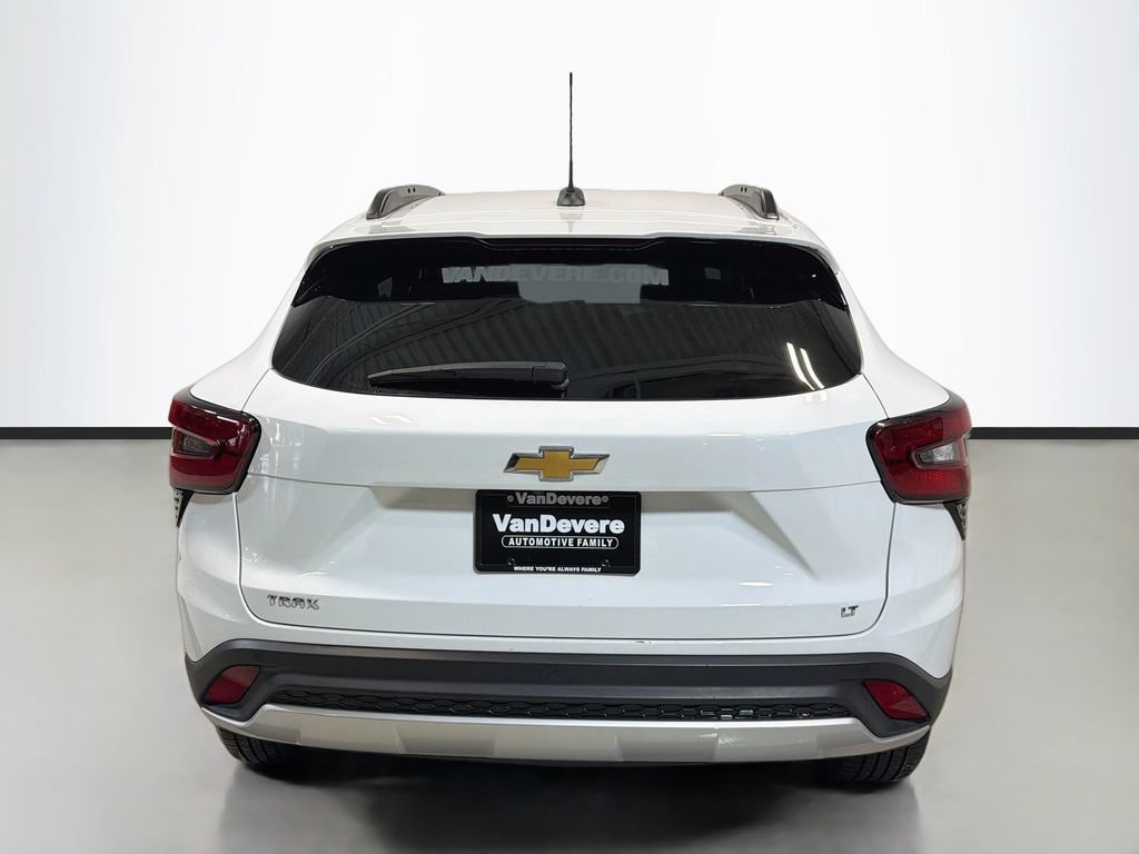 Used 2025 Chevrolet Trax LT w/ Driver Confidence Package FWD image 8