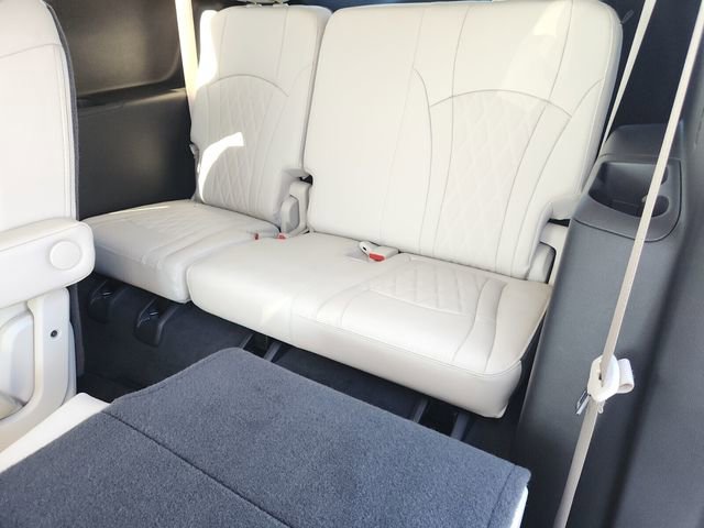 Certified 2023 Buick Enclave Avenir w/ Avenir Technology Package image 13