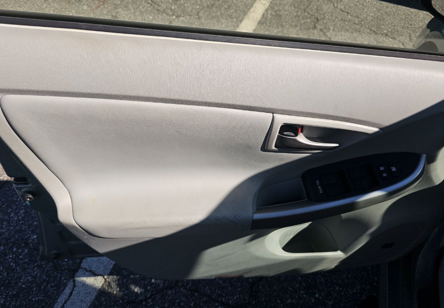 Used 2013 Toyota Prius Four FWD image 9