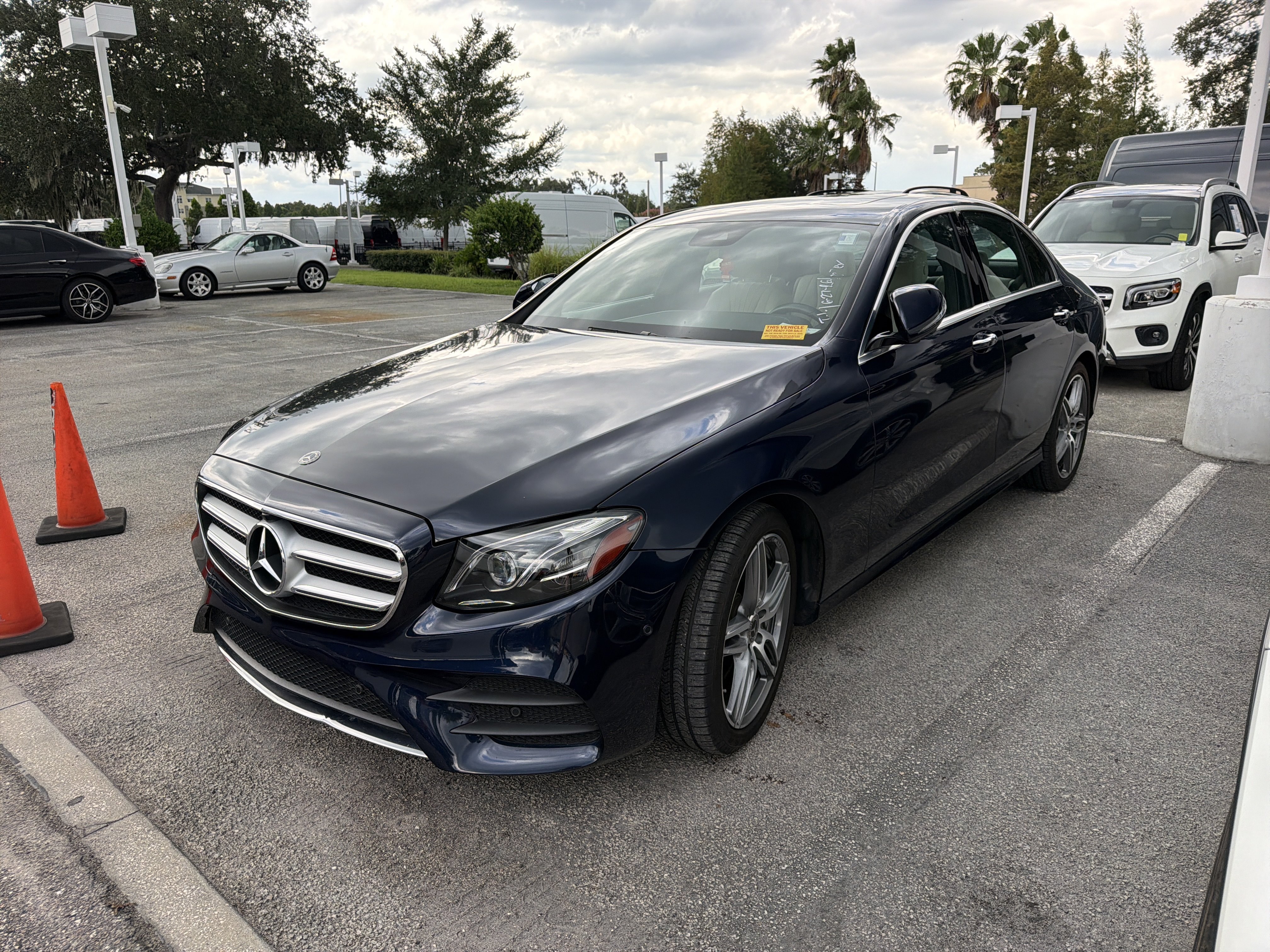 Used 2019 Mercedes-Benz E 300 image 4