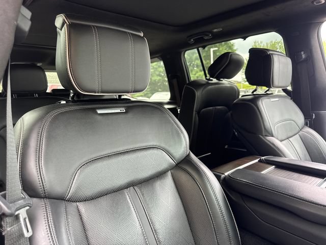 Used 2022 Jeep Grand Wagoneer Series II w/ Convenience Group III AWD/4WD image 28