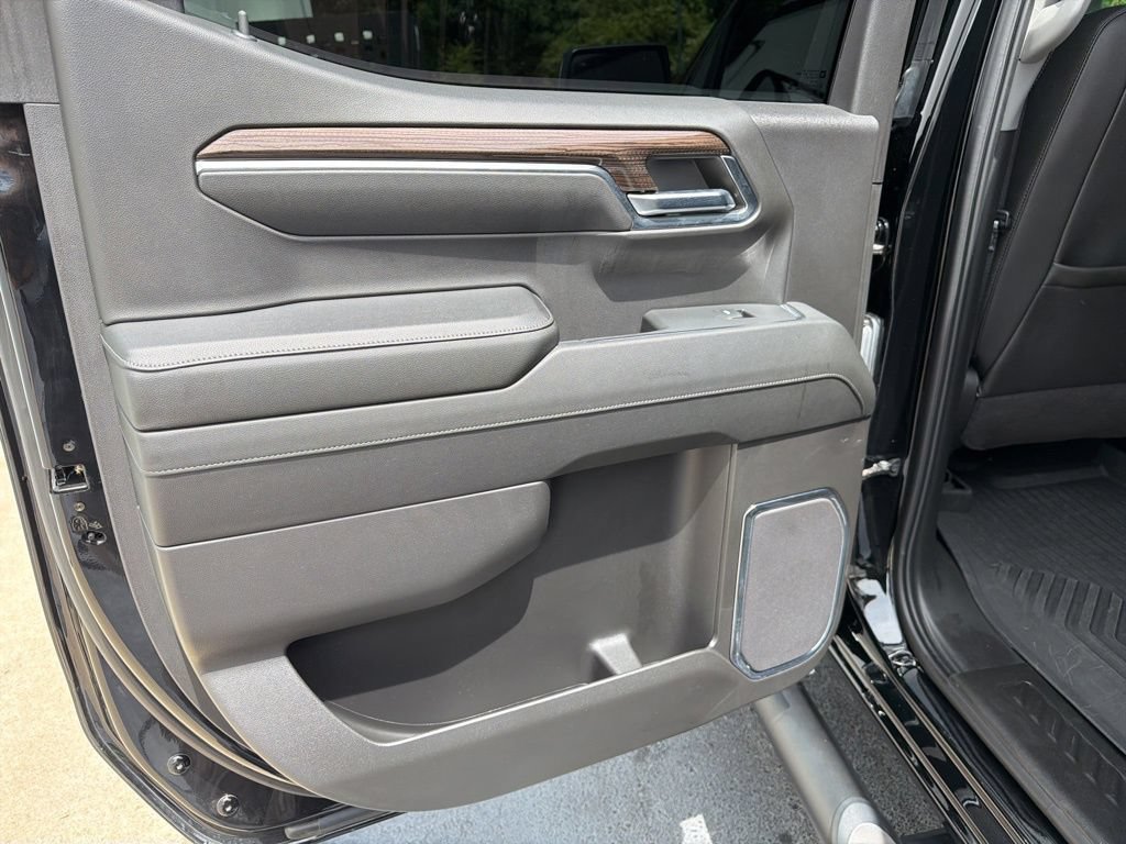 Used 2024 Chevrolet Silverado 1500 LT Trail Boss w/ LT Trail Boss Premium Package AWD/4WD image 46