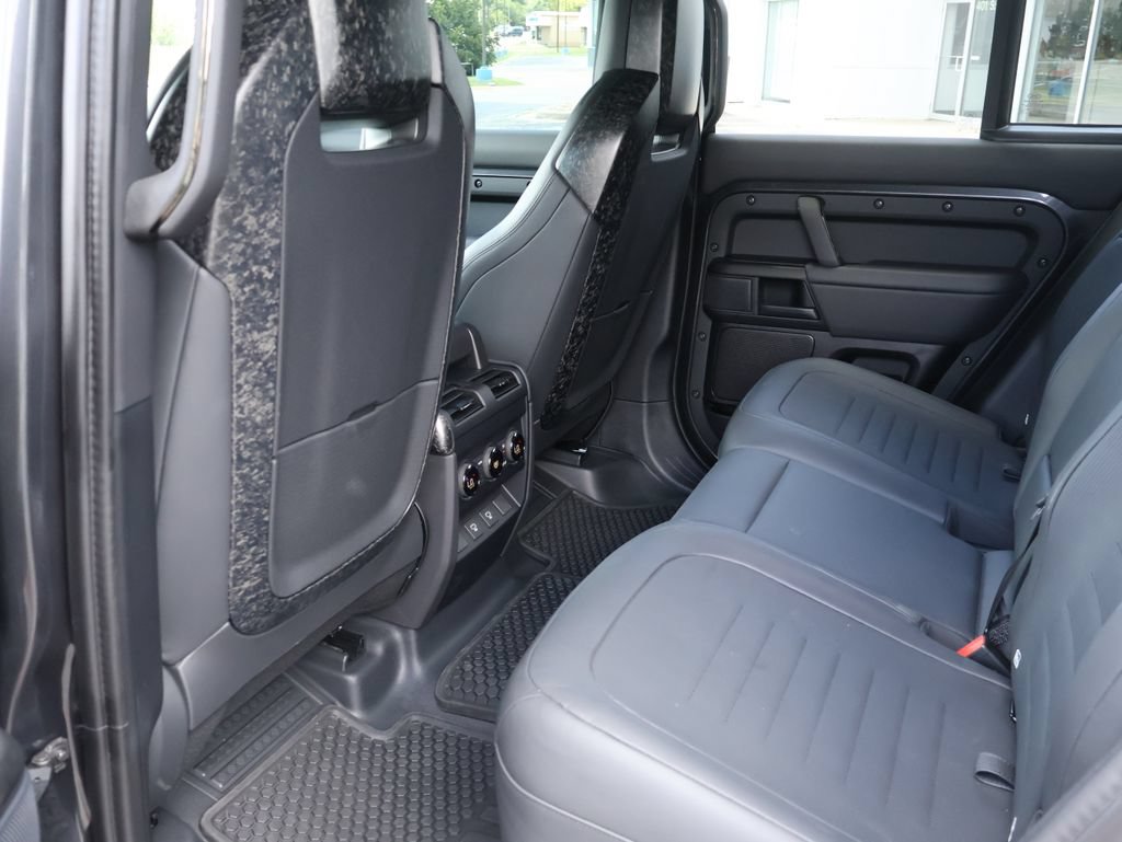 Used 2025 Land Rover Defender 110 AWD/4WD image 12
