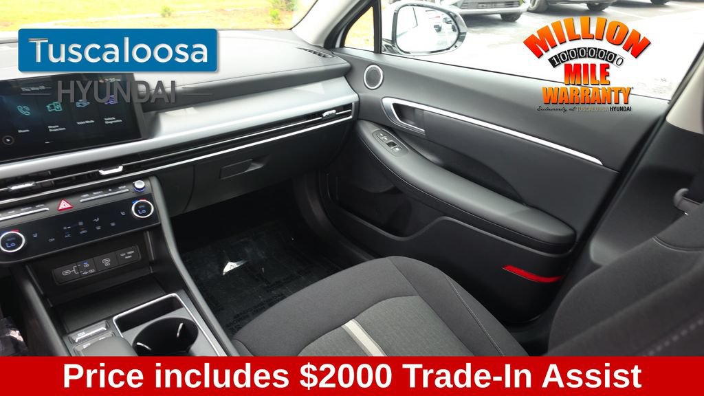Used 2025 Hyundai Sonata SEL FWD image 28