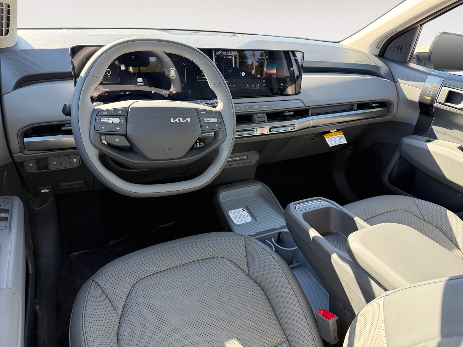 New 2027 Kia EV3 Wind FWD image 15
