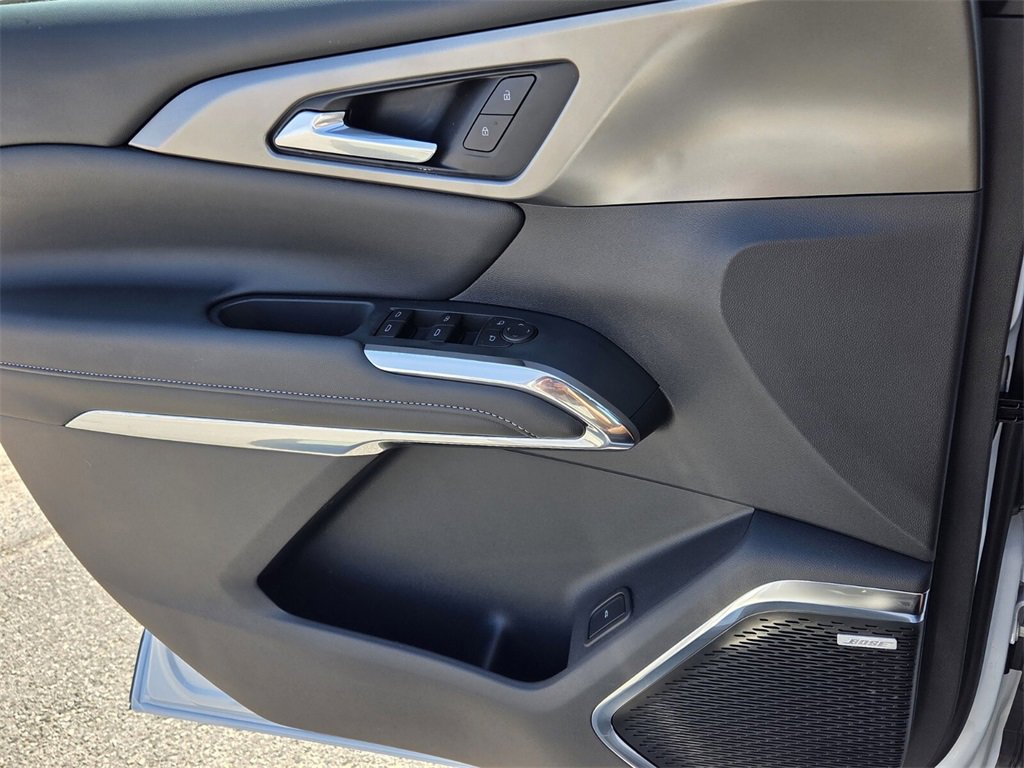 New 2026 Chevrolet Traverse LT w/ Enhanced Driving Package image 28