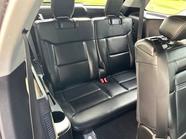 Used 2021 Ford Explorer XLT w/ Equipment Group 202A AWD/4WD image 51