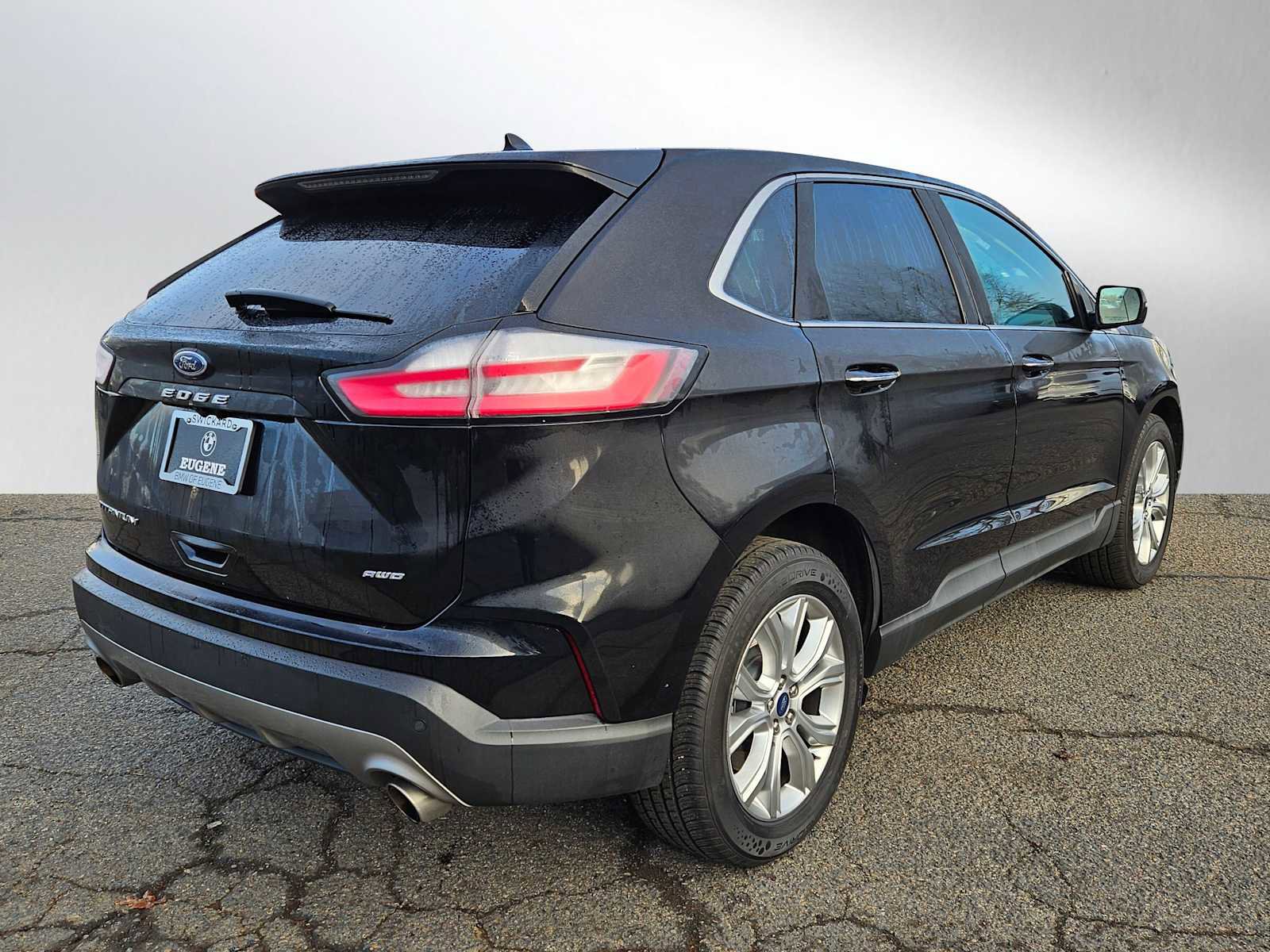 Used 2022 Ford Edge Titanium w/ Equipment Group 301A image 3