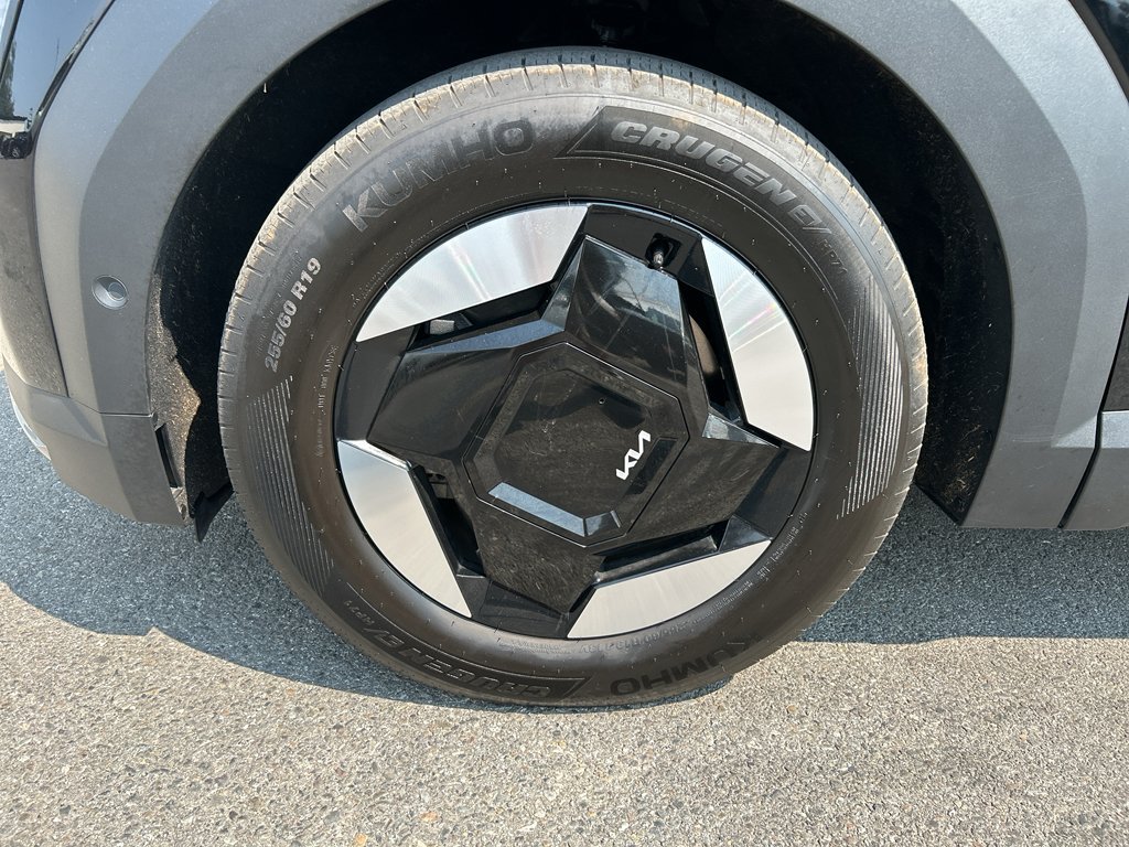 Certified 2026 Kia EV9 Wind AWD/4WD image 9