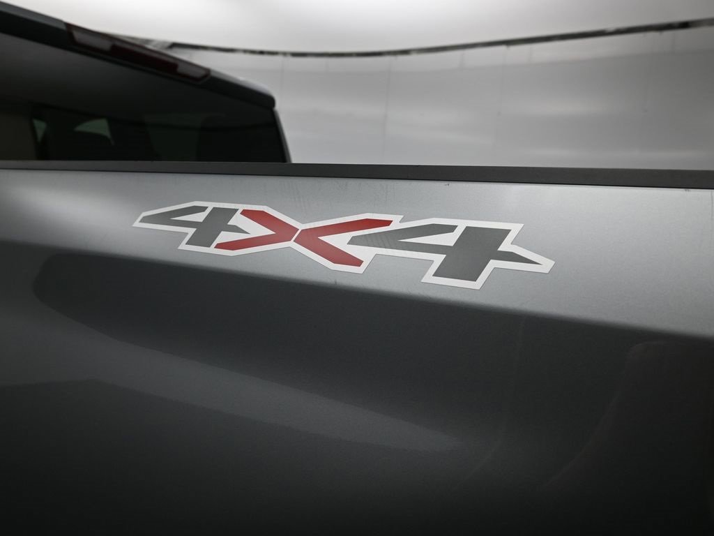 Used 2025 Chevrolet Silverado 1500 LT image 27