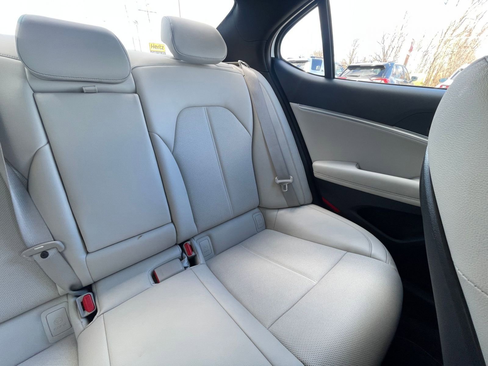 Used 2025 Genesis G70 2.5T image 39