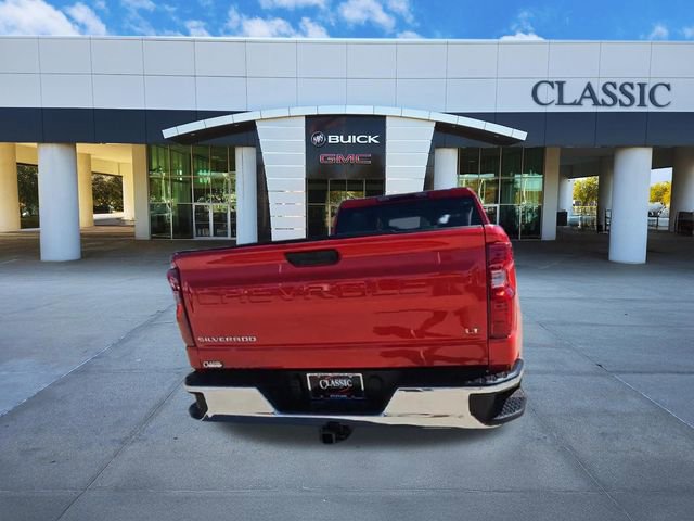 Used 2025 Chevrolet Silverado 1500 LT RWD image 7