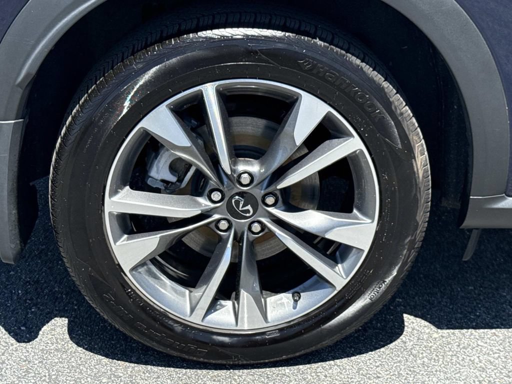 Certified 2023 INFINITI QX60 Luxe w/ Cargo Package AWD/4WD image 29
