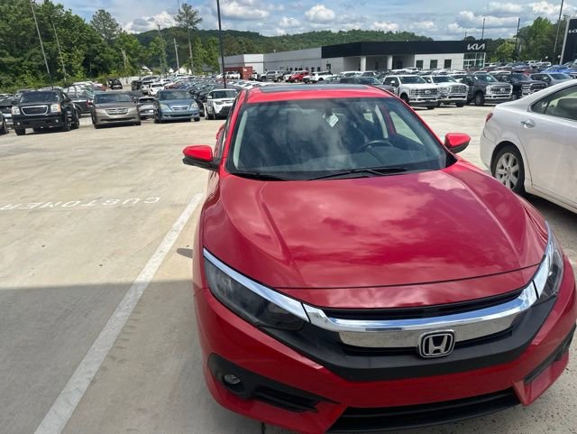 Used 2018 Honda Civic EX-L image 4