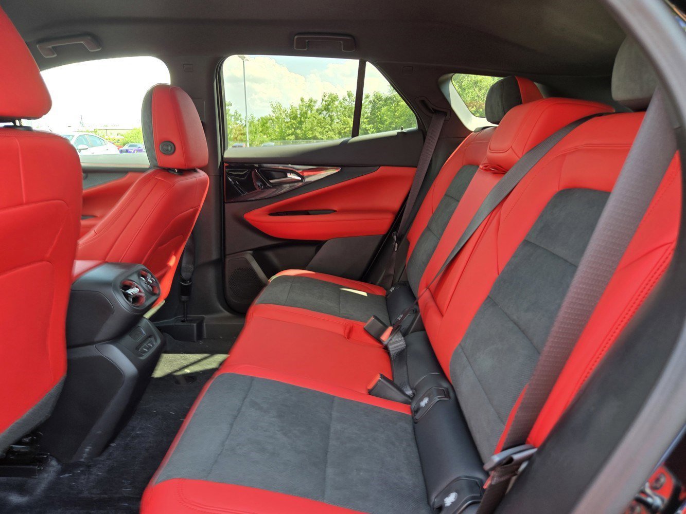 New 2025 Chevrolet Blazer EV RS AWD/4WD image 17