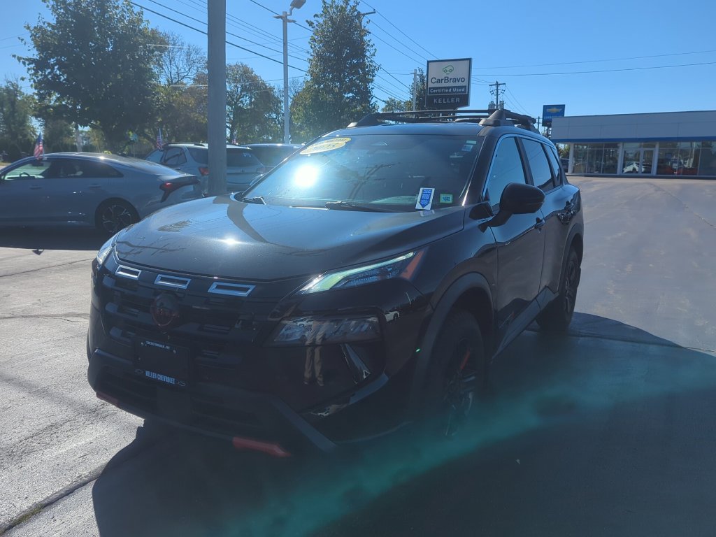 Used 2025 Nissan Rogue SV w/ Rock Creek Premium Package AWD/4WD image 4