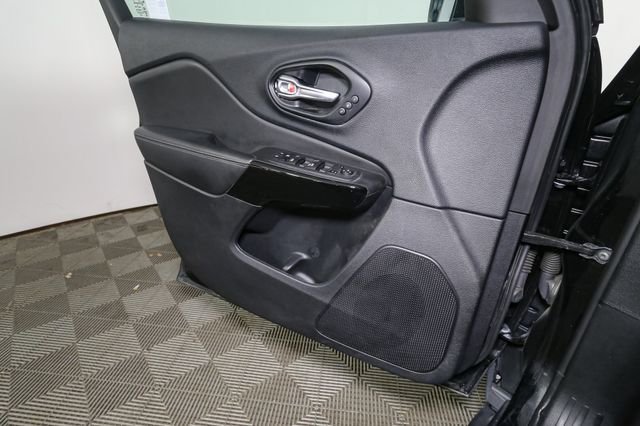 Used 2023 Jeep Cherokee Altitude Lux w/ Lux Elite Package AWD/4WD image 39