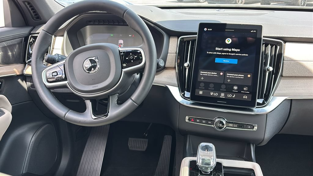 New 2026 Volvo XC90 T8 Plus w/ Protection Package Premier AWD/4WD image 7