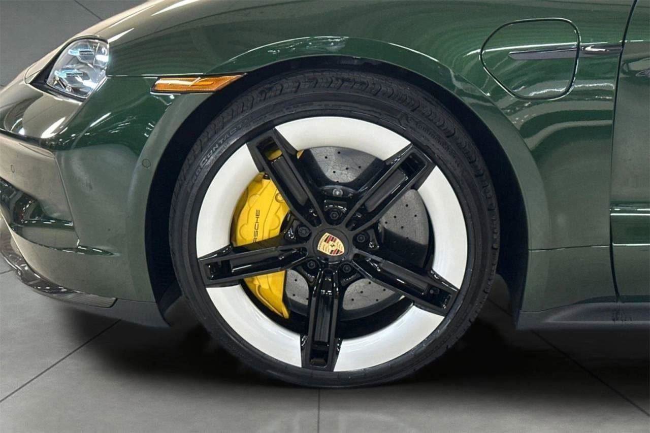 New 2025 Porsche Taycan GTS image 46