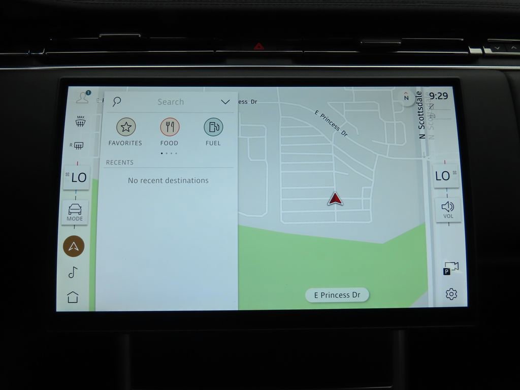 New 2025 Land Rover Range Rover SE image 15